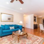 Merdian.Valley.Square.LR5