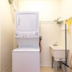 Merdian.Valley.Square.laundry