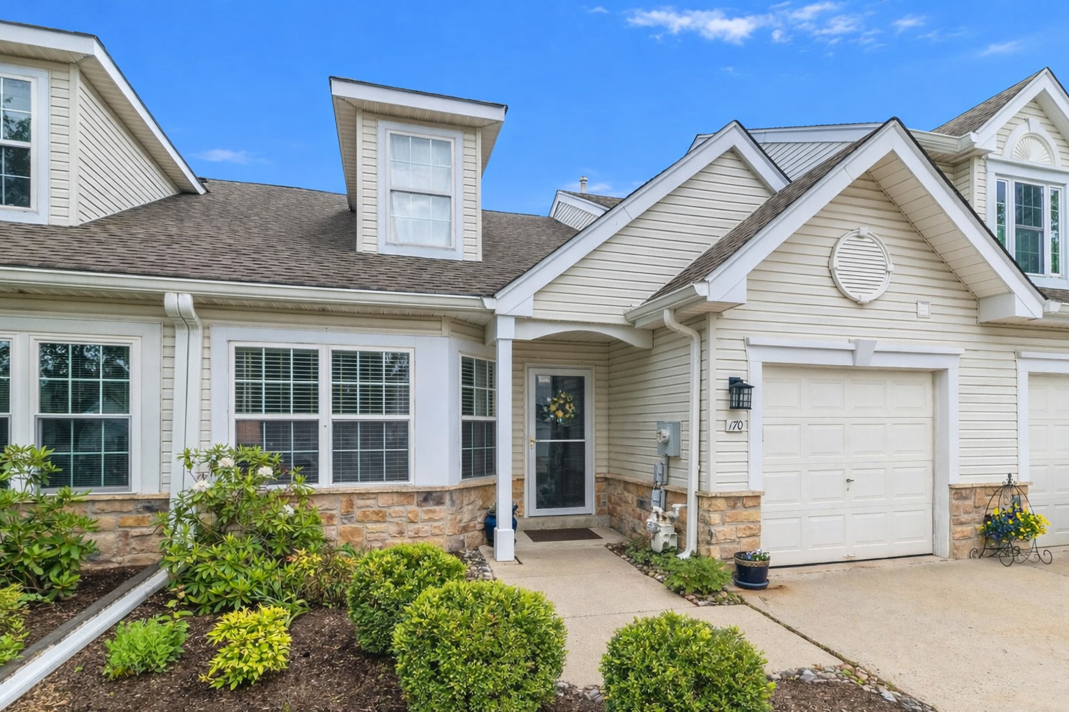 Village of Doylestown Front Entry