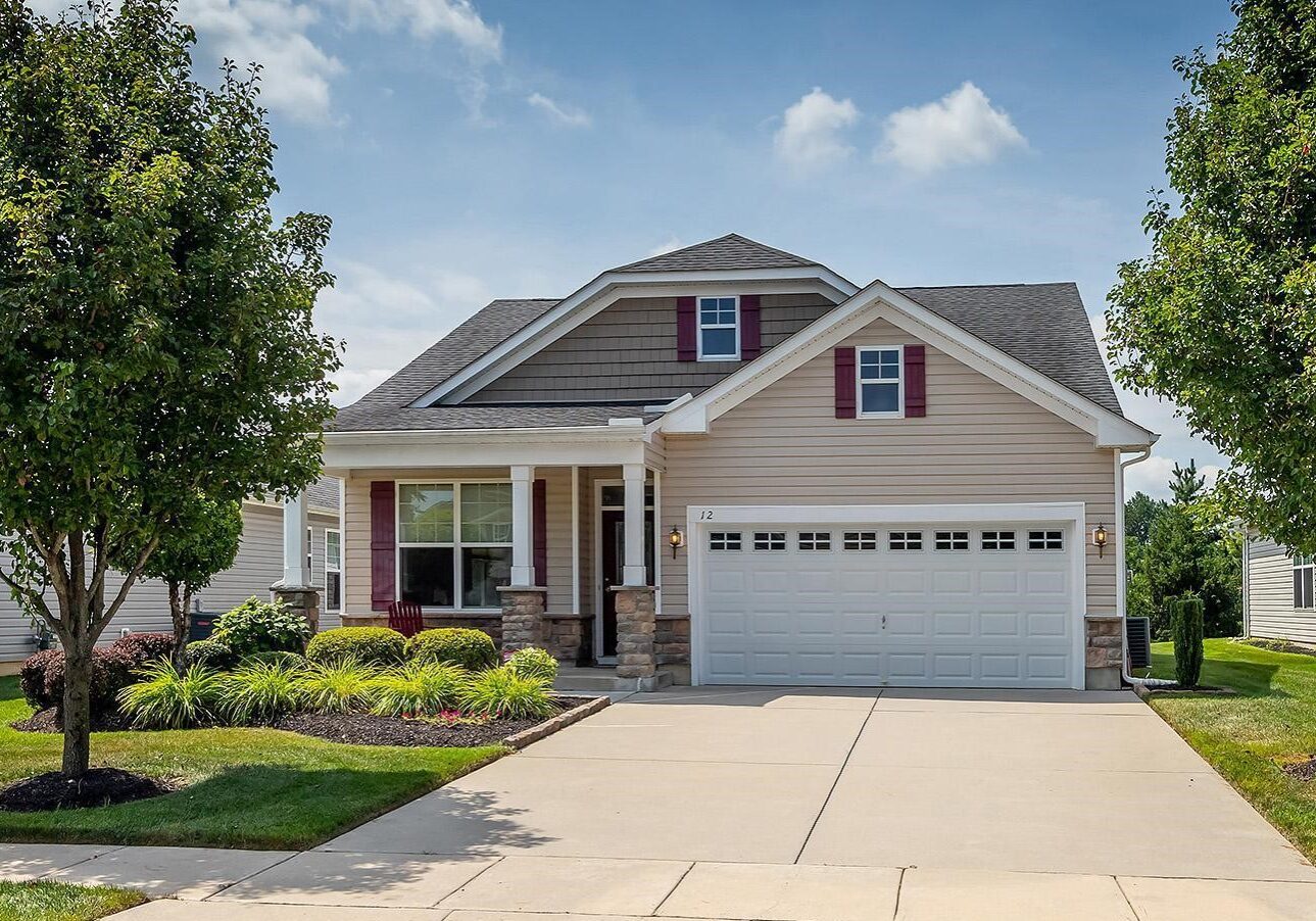 Four Seasons Weatherby Front12